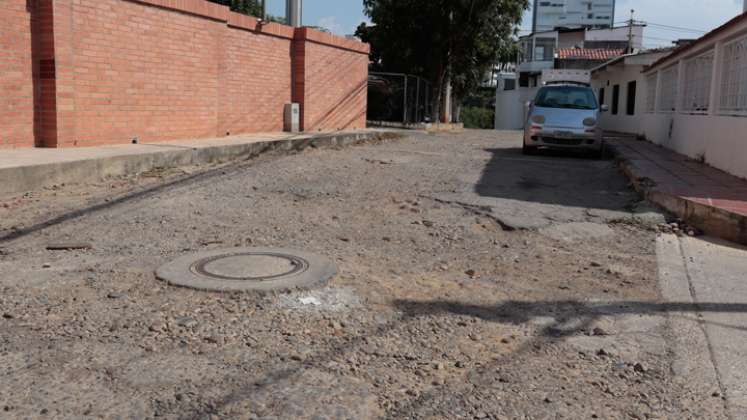 Calles dañadas en Pinar del Río.