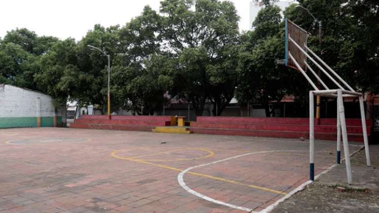 Cancha Alqueria en Puente Barco