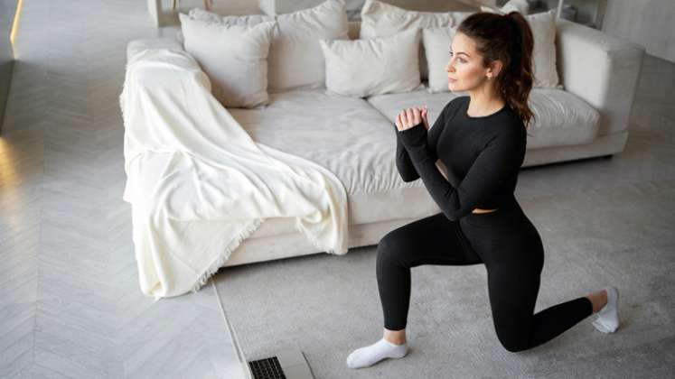 Los adultos deberían realizar ejercicios de flexibilidad dos a tres veces por semana. / Foto: Cortesía