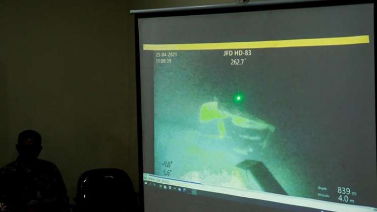 Hallan submarino en Indonesia