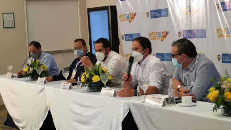 En el evento participó el gobernador de Norte de Santander, Silvano Serrano, el alcalde de Cúcuta, Jairo Yáñez, diferentes alcaldes de la región, autoridades militares, personeros y asesores legales, quienes expusieron sus inquietudes sobre las herramientas qué deberán emplear para la aplicación del Estatuto.  / Foto: Cortesía