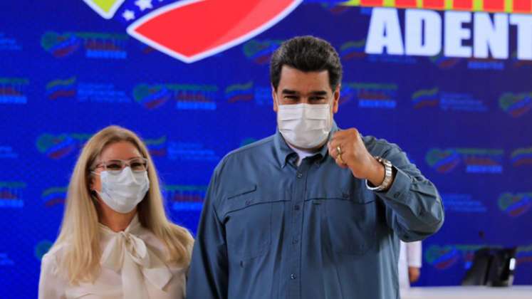 Facebook retiró un vídeo en el que Maduro defiende estas "gotas milagrosas" contra el coronavirus. / Foto: Tomada de Twitter