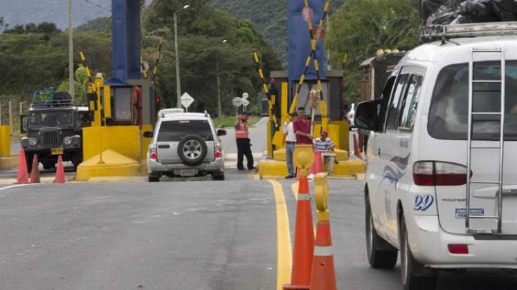 La reforma permite a los alcaldes de ciudades capitales poner peajes, previa autorización del concejo, “como fuente de financiación para la infraestructura de movilidad, que contribuya a la sostenibilidad, mejoramiento y expansión de esta”. / Foto: 