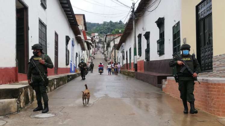 ‘Tigre’, un perro que vivía en la Estación de Policía de Convención, no tuvo suerte y recibió un disparo mortal durante un hostigamiento del Eln. / Foto: Cortesía