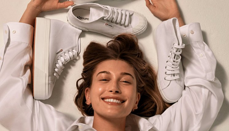 Los zapatos, que sin lugar a dudas son la prenda quedan el toque especial para cada outfit./ Foto: Cortesía.