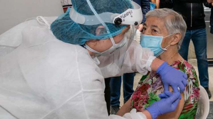 Avanza el plan de vacunación contra el coronavirus en Colombia. / Foto: Colprensa