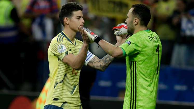 James Rodríguez y David Ospina jugadores de la selección Colombia 