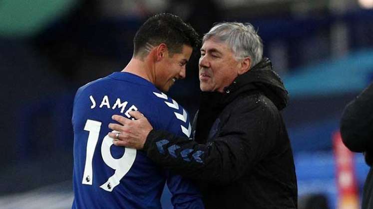 James Rodríguez y el técnico Carlo Ancelotti su protector en Europa.