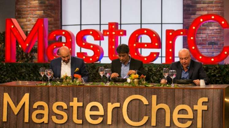 Regresa Masterchef y cae la máscara