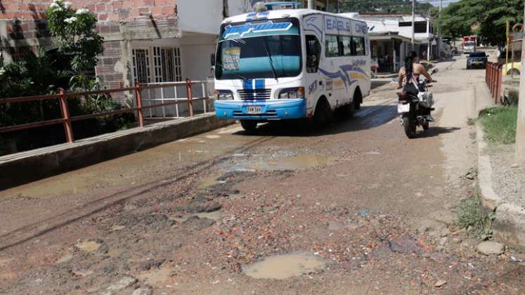 Varias calles están en mal estado y necesitan de una pronta intervención.