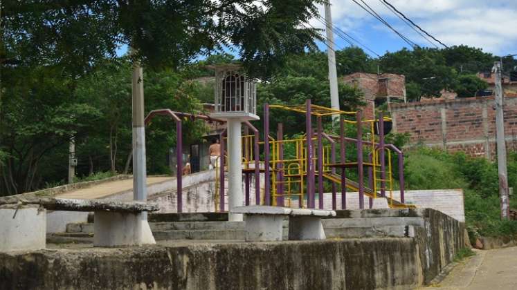 Barrio Nuevo goza de dos parques y tres canchas deportivas para la recreación de la comunidad./Fotógrafo: Pablo Castillo/La Opinión.