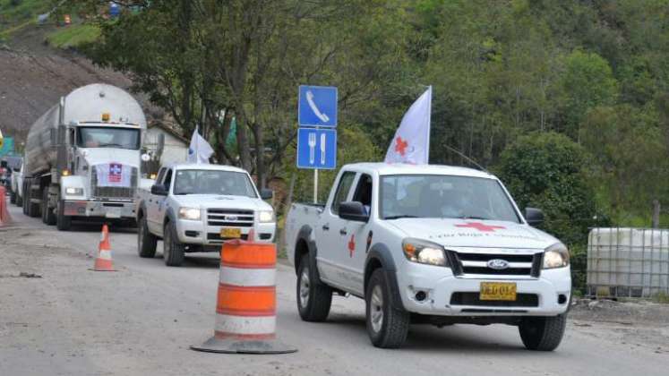 Carava con oxigenos se moviliza por el departamento.