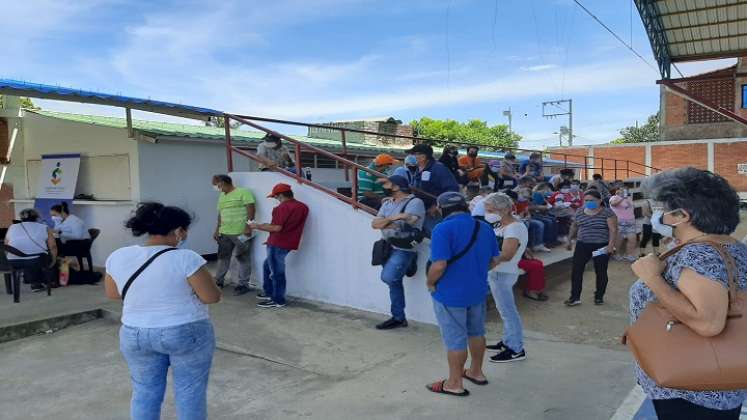 Los habitantes presentaron quejas con el servicio del agua y la luz/La Opinión.