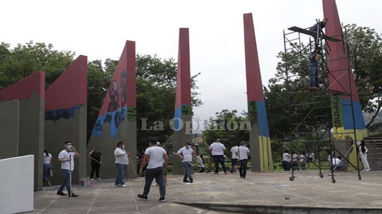 Jornada de pintura en el Teatro Las Cascadas.