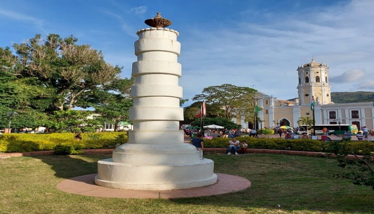 La primera piedra se colocó el 7 de diciembre y el monumento fue inaugurado el 22 del mismo mes de 1851. /FOTO: Archivo