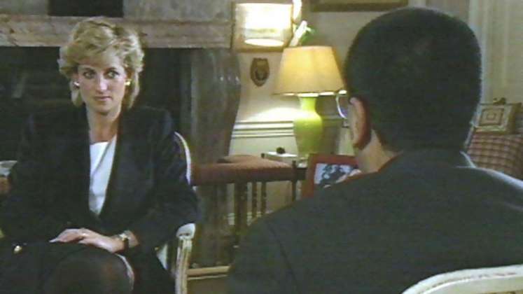 Entrevista a Lady Di por la cadena BBC.