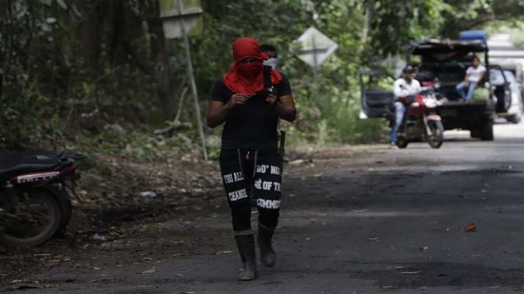 Los bloqueos se presentan en varios puntos de la vía Cúcuta - Catatumbo./Foto: Alfredo Estévez - La Opinión