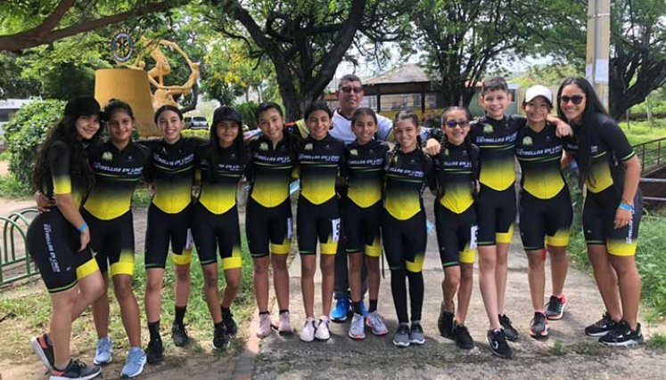 Club de patinaje de velocidad Estrellas en Línea del Milenio.