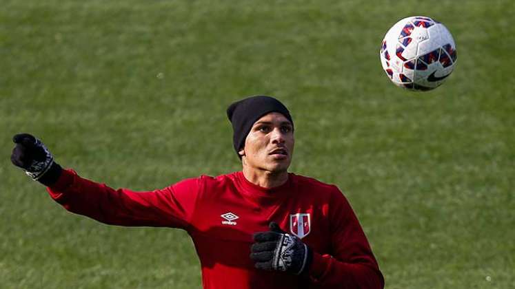 Paolo Guerrero, delantero de la selección de Perú