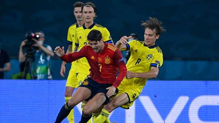 Álvaro Morata (de rrojo), delantero de la selección española.