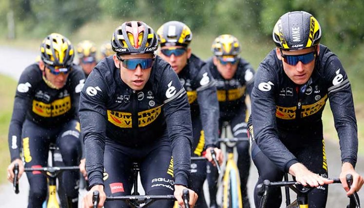 Jumbo Visma uno de los equipos del Tour de Francia 2021