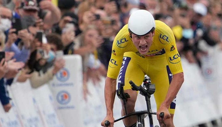 Mathieu van der Poel del Apecin Fénix, líder del Tour de Francia 2021