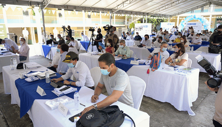 Ministros y funcionarios del alto gobierno presentaron informe al presidente Duue sobre los alcances de la política social en en Catatumbo. / Foto cortesía 