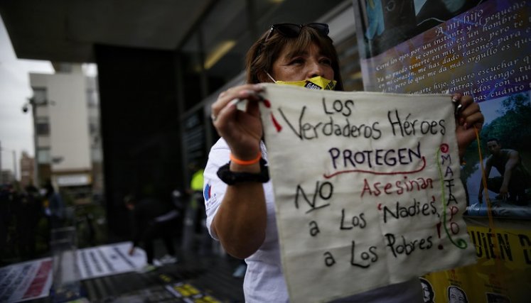  Madres de Falsos Positivos, realizan un plantón en memoria de los 6402 falsos positivos, víctimas de ejecuciones extrajudiciales entre el 2000 y 2008./Foto: colprensa