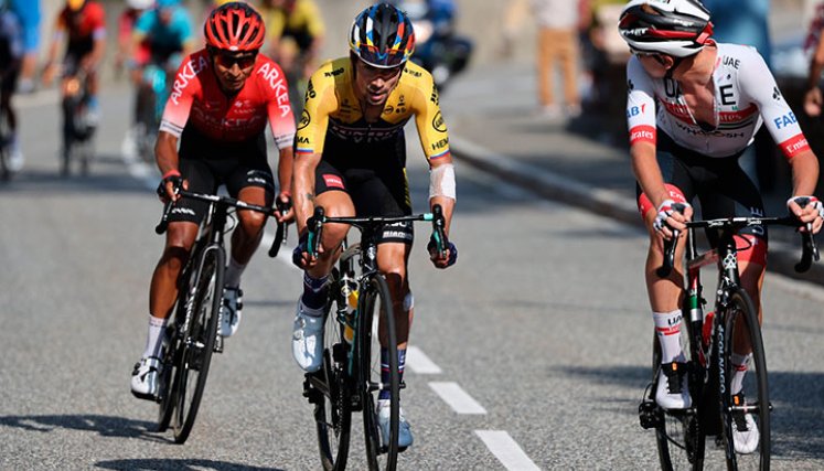 Nairo Quintana, Primoz Roglic y Tadej Pogacar. 