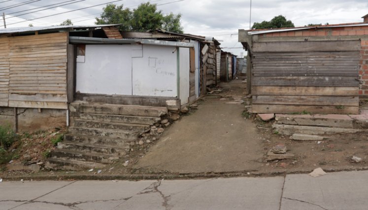 Donde antes estaba la iglesia, ahora se ha asentado una invasión.