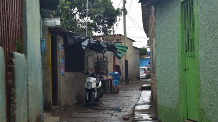 En La Parada decenas de niños trabajan y duermen en la calle. (Foto/Pablo Castillo).