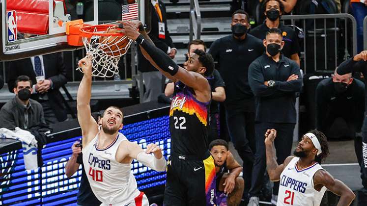 Suns venció 104-103 a Clippers en el segundo juego de la final del Oeste. 