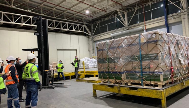 Llegaron a Colombia primera 480.000 vacunas de Janssen 