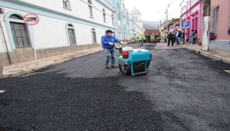 Se va a seguir mejorando la malla vial para aportarle a la movilidad urbana. / La Opiniòn