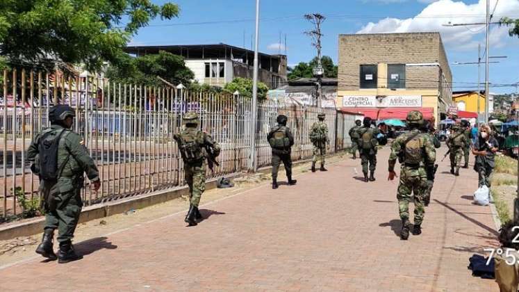 Al menos 360 soldados acompañarán a la Policía.