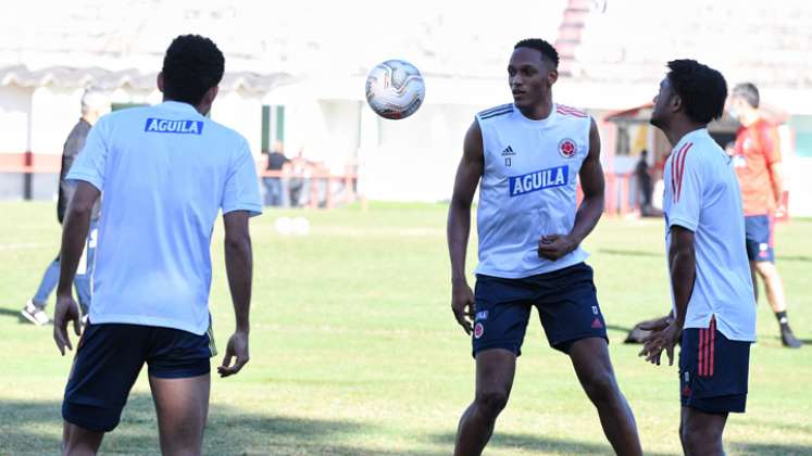 La Selección Colombia de Fútbol de Mayores volvió a prácticas en la sede del Flamengo, con miras a cuartos de final de la Copa América 2021. Foto: FCF