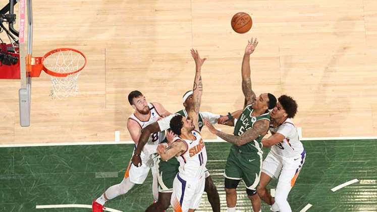 Los Milwaukee Bucks se aferran a la ilusión de dar la pelea por el título de la NBA