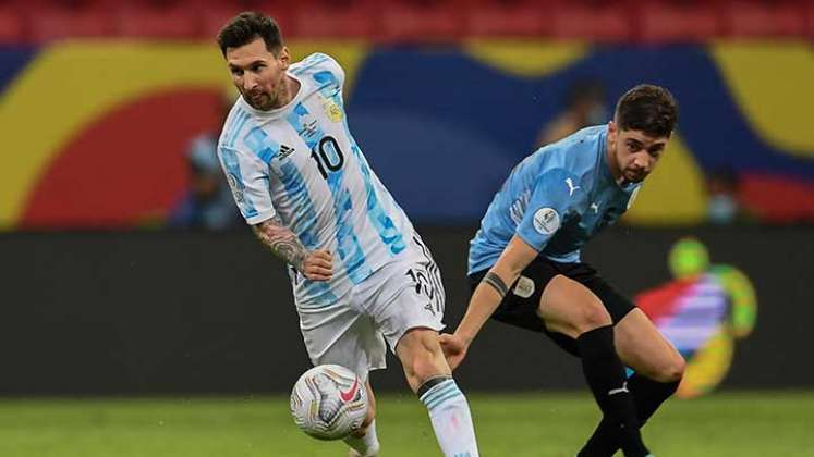 Lionel Messi se encuentra en Barcelona para  firmar su nuevo contrato con el  Barcelona.