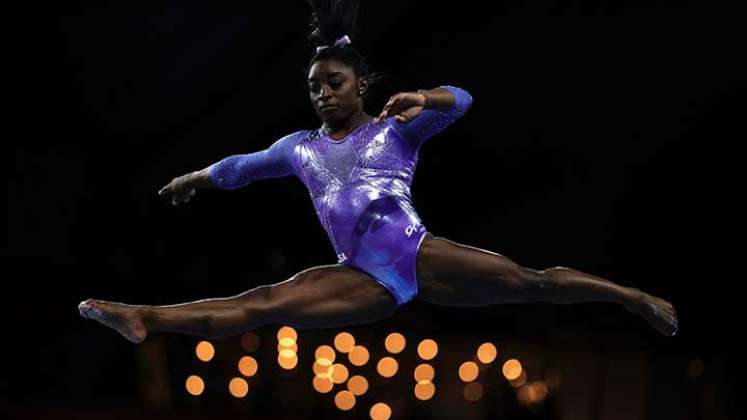 Simone Biles, gimnasta estadounidense, durante las competencias en Tokio 2020