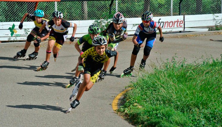 Inició la temporada del patinaje rojinegro.
