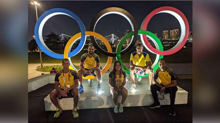 Robert Farah, Juan Sebastián Cabal, María Camila Osorio, Daniel Falán y Diego González conforman la comitiva del tenis colombiano. 