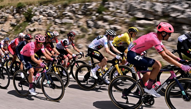 El domingo, el Tour afrontará la primera de las jornadas de alta montaña en los Pirineos. / Foto: AFP