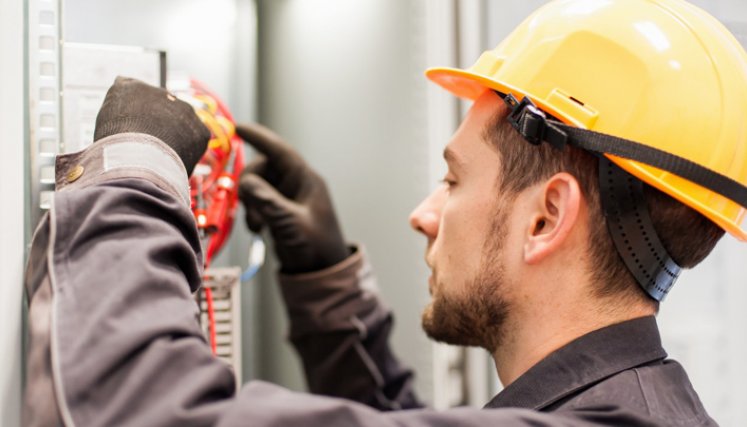 La necesidad de encontrar electricistas calificados es cada vez más importante y toma gran relevancia en estos tiempos de eras digitales. / Foto: Cortesía