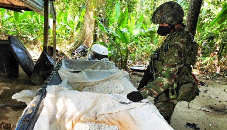 El Ejército se incautó de 715 kilos de clorhidrato de cocaína.