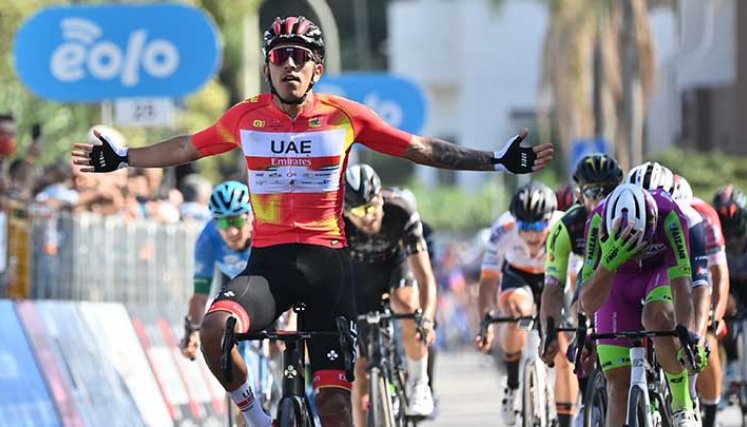 Sebastián Molano sigue brillando en la Vuelta a Sicilia, Italia.