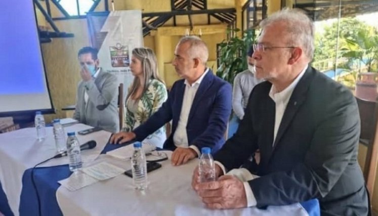 Trabajan en los mecanismos legales y de bioseguridad para la apertura comercial./Cortesía / La Opinión 