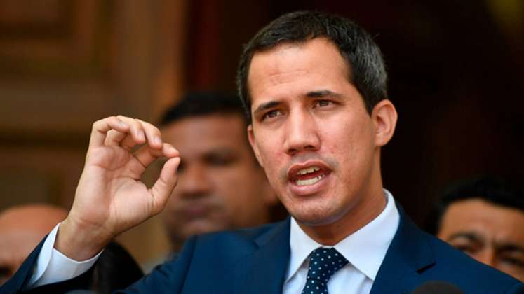 La eliminación de estas sanciones económicas será posible “de cara al cumplimiento de un acuerdo”, dijo Guaidó en una entrevista con el diario Reforma. / Foto: AFP