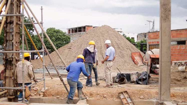 en un 42 por ciento avanza la obra del parque Lineal de Sevilla./Foto Cortesía