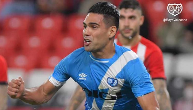 Radamel 'El Tigre' Falcao' el hombre gol del Rayo Vallecano para enfrentar al Barcelona.