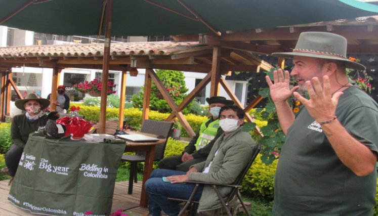 Mauricio Ossa y Niky Carrera, en Pamplona hablaron del proyecto: “The Big Year Colombia”. Foto: Roberto Ospino / La Opinión. 